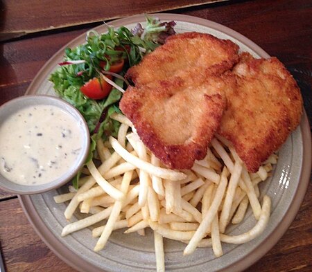 Tập_tin:Chicken_schnitzel_with_fries_and_salad.jpg