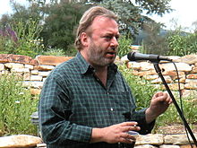 Hitchens photographed from profile