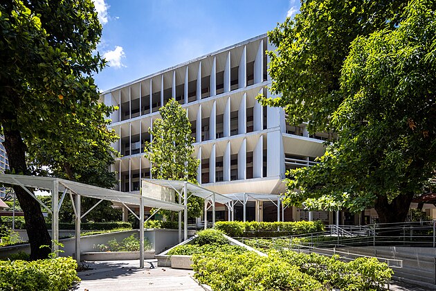 Chulalongkorn University Language Institute