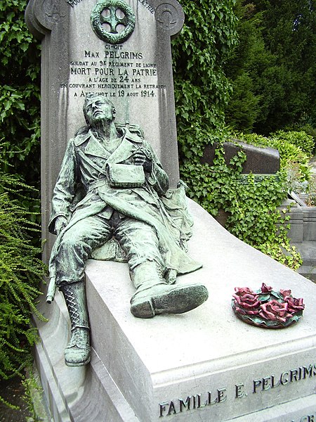 File:Cimetière de Laeken 06.JPG