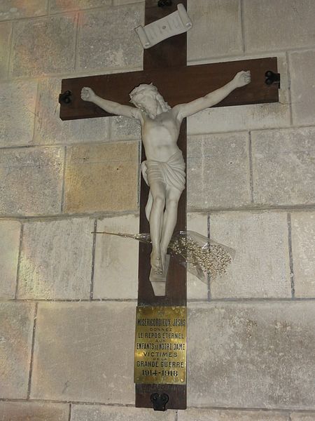 File:Collégiale Notre-Dame-en-Vaux (Châlons-en-Champagne) croix mémorial de guerre.jpg