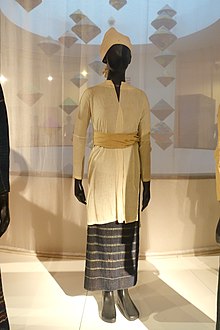 Costume, Tho, Nghe An, 1956, cotton with woven silk patterns - Vietnamese Women's Museum - Hanoi, Vietnam - DSC03880.JPG