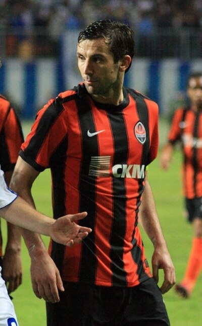 Srna playing for Shakhtar in 2011