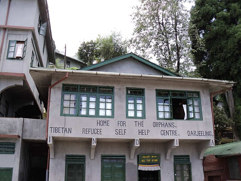 File:Darjeeling tibetself-help centre digs.jpg