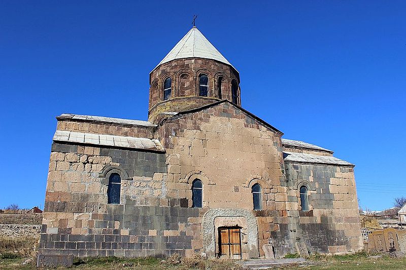 File:Ddmashen S. Tadevos Church South.JPG