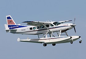 Visning af flyet i vandflyversion