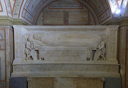 Túmulo de Raffael Della Rovere na cripta de Santi XII Apostoli