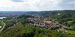 Walhalla ibodatxonasidan Donustaufning panoramali ko'rinishi