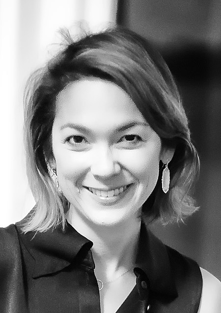 Emily Chang, 2015 (cropped).jpg