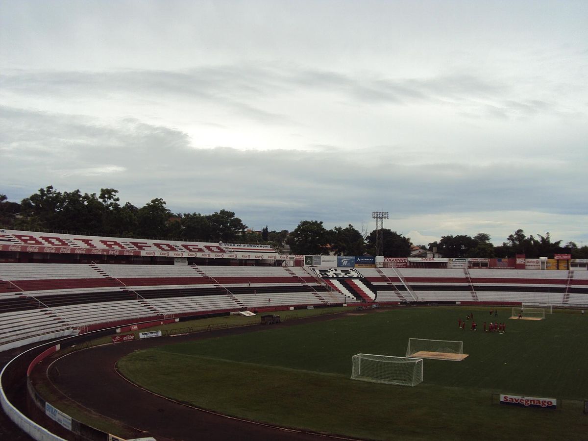 Estádio Santa Cruz BFC.JPG