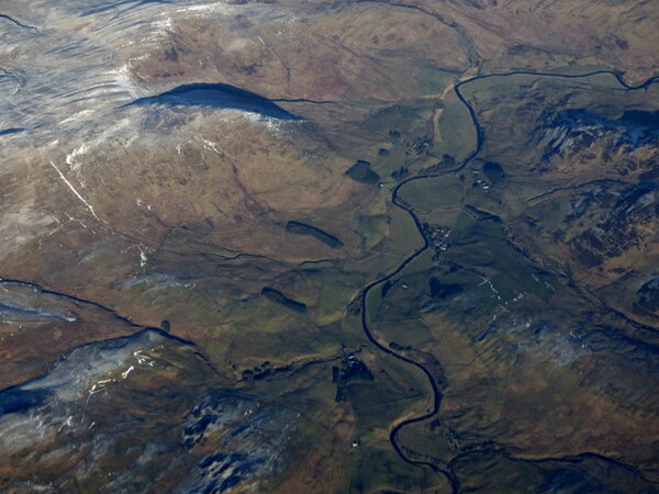 Ettrick Water from the air (geograph 5679315).jpg