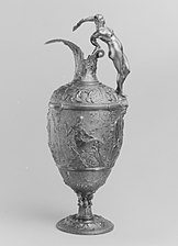 Aiguière Les Arts (entre 1887 et 1889), New York, Metropolitan Museum of Art[7].