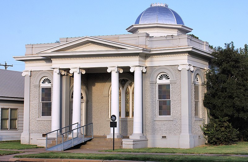 File:First Presbyterian Church of Quanah.jpg