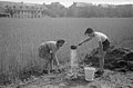 Berta Pisarek und Sohn Georg 1945 in Berlin