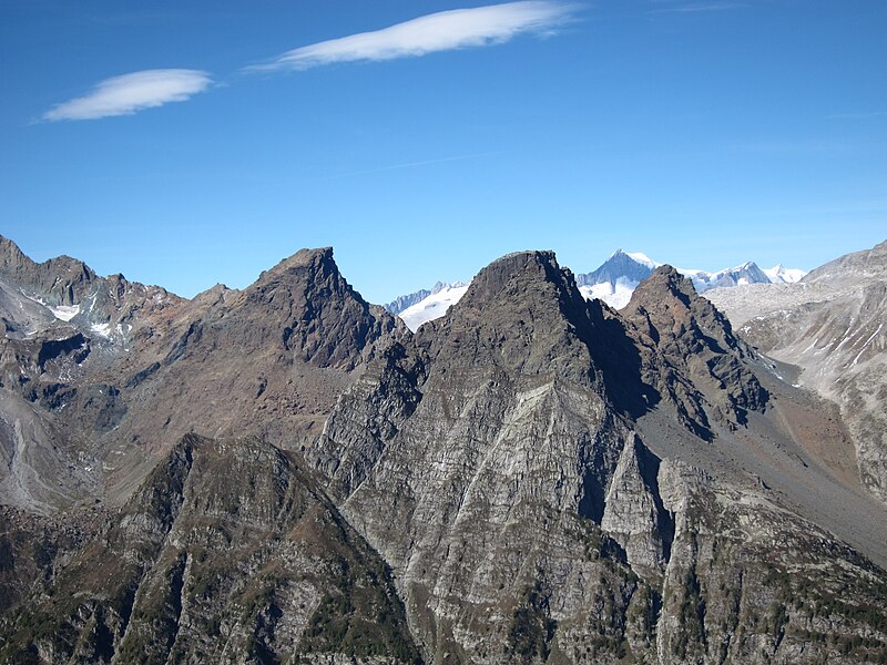 File:From left Punta della Rossa (Rothorn) - Pizzo Crampiolo - Grampielhorn - Baceno VB, Piemonte Italy - 2018-10-03.jpg