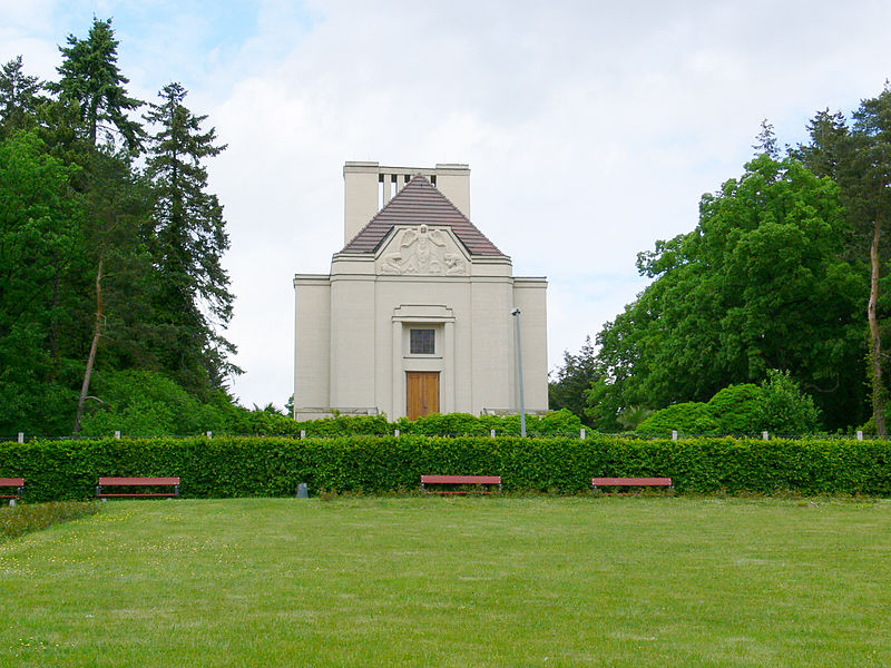 File:Görlitz Ölberg Krematorium.jpg