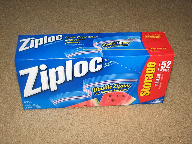 APPROX 40 BOXES OF ZIPLOC HALF GALLON BAGGIES - Earl's Auction Company
