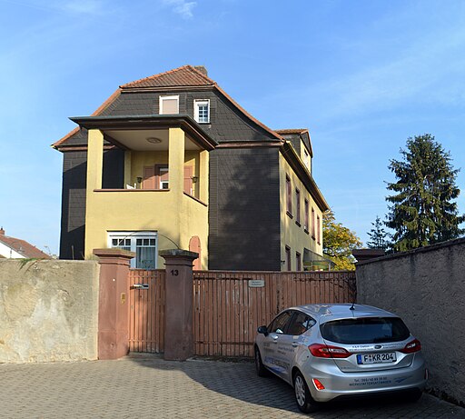 Groß-Karben, Westliche Ringstraße 13