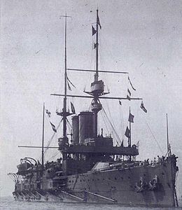 HMS King Edward VII (1903) au début de 1907.jpg