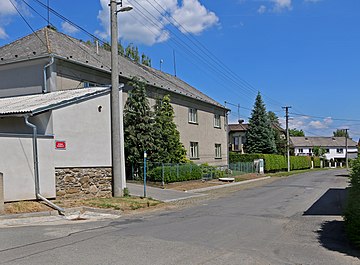 Dosiero:Haňovice,_Kluzov,_local_street.jpg