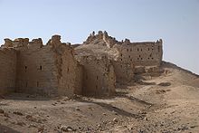 Ruiner av en sandstein festning