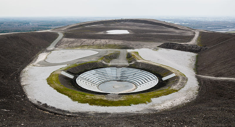 File:Halde Haniel Amphitheater 2014.jpg