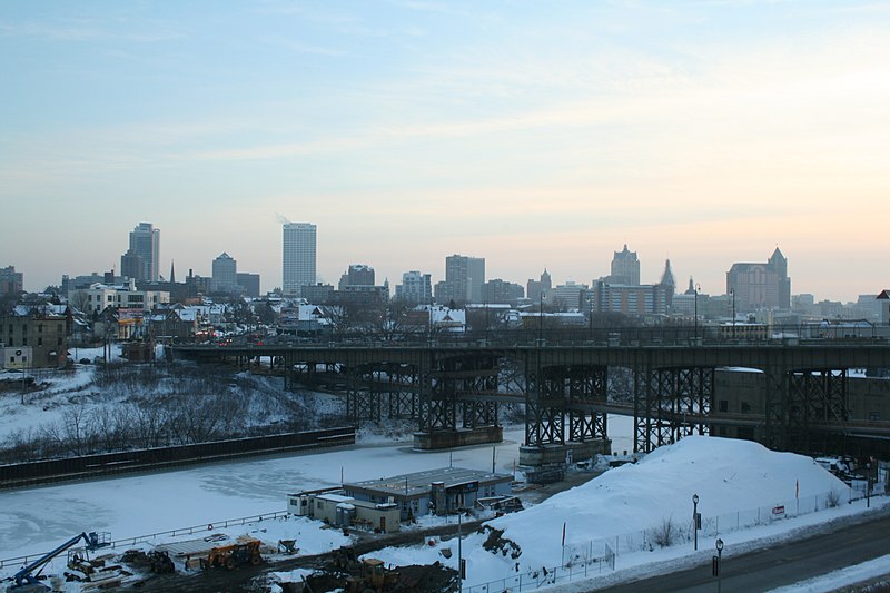 File:Holton Street Viaduct and Milwaukee Skyline - Flickr - compujeramey.jpg