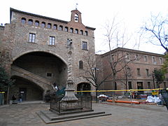 Ospedale della Santa Croce (1401-1415).