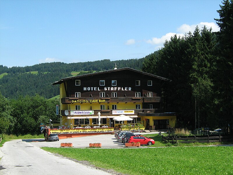 File:Hotel Staffler Wildschönau 02.JPG