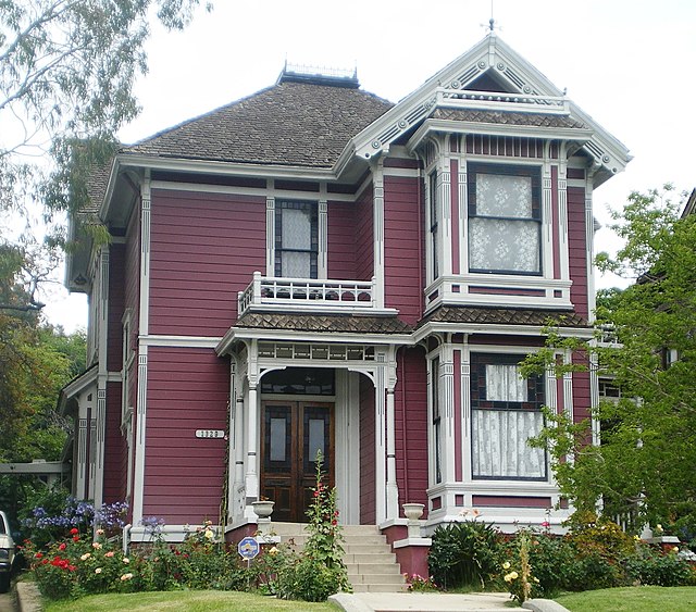 The Victorian building filmed as the Halliwell Manor is located at Carroll Avenue in Los Angeles, California. In the series, the fictional manor is se