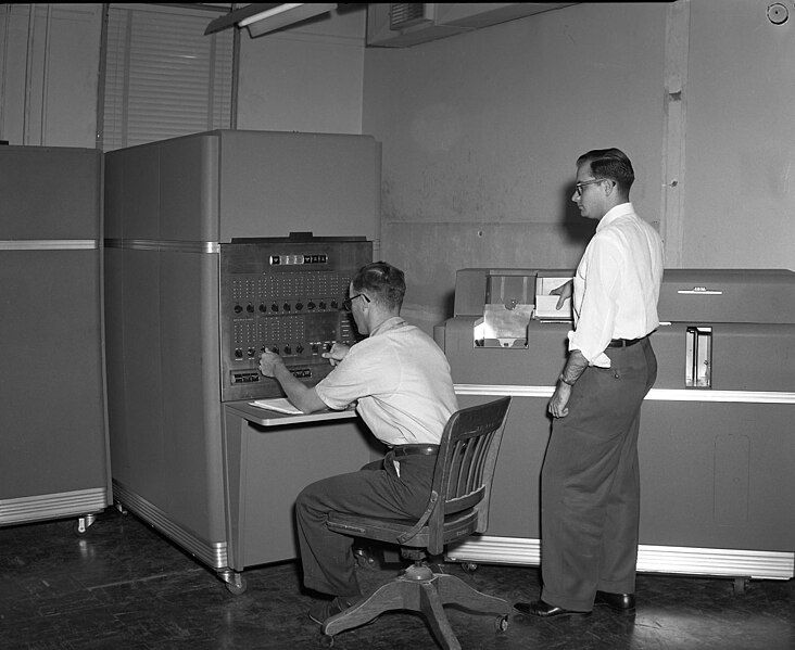 File:IBM 650 at Texas A&M.jpg