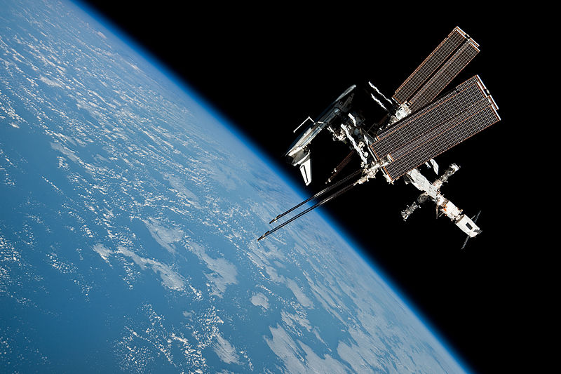 File:ISS and Endeavour seen from the Soyuz TMA-20 spacecraft 30.jpg