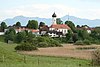 Blick auf Iffeldorf mit dem Waschsee und dem Schiffhüttensee im Vordergrund, den südlichsten Seen der Osterseenkette