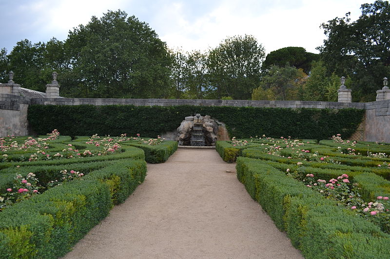 File:Jardín de la Casita del Príncipe (El Escorial) 14.JPG