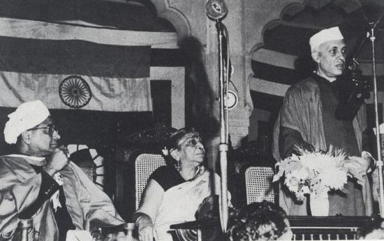 Jawaharlal Nehru talar till Indian Science Congress, Lucknow, 3 januari 1949.jpg