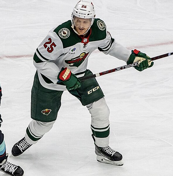 File:Jonas Brodin (cropped) Nov. 11, 2022.jpg