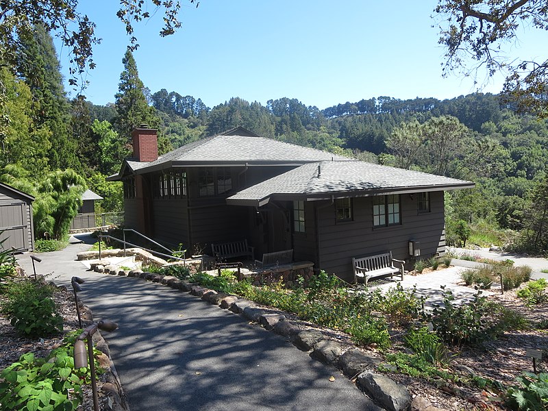 File:Julia Morgan Hall - 2015-07-25.JPG