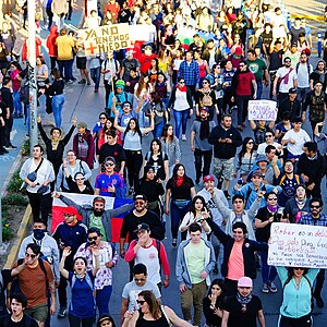 Manifestations De 2019-2021 Au Chili: Contexte, Déroulement, Revendications