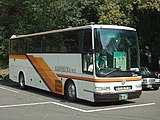 Un normale autobus turistico (Kagoshima History Exploration Course) che utilizza un veicolo noleggiato ordinato dalla stazione.
