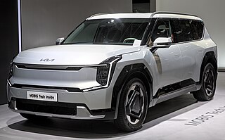 <span class="mw-page-title-main">Kia EV9</span> Battery electric mid-size crossover SUV