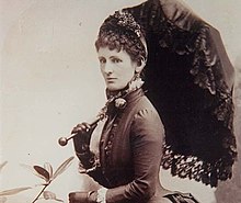 Wanita Janet Clarke sekitar 1880.jpg