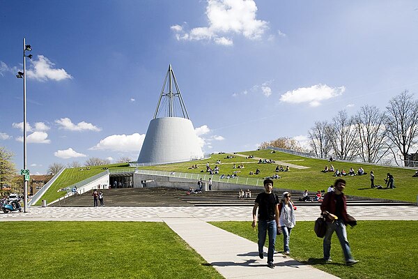 Delft University of Technology Library