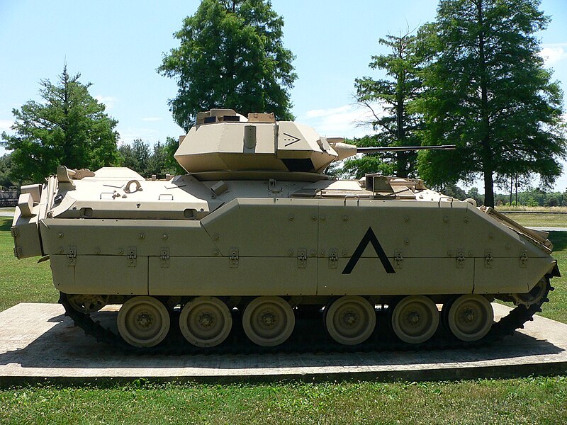 File:M2 Bradley 2.jpg