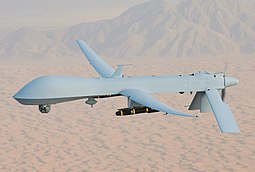 Yhdysvaltain ilmavoimien AGM-114 Hellfire -ohjuksin aseistettu MQ-1 Predator lennolla eteläisessä Afganistanissa marraskuussa 2008.