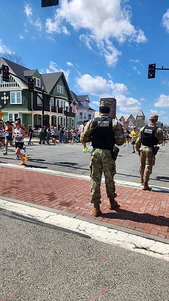 File:Massachusetts national guardsmen working during the 2024 Boston Marathon GLOEZjoXgAA0wsJ.jpg
