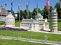 Praça dos Milagres: Catedral, Batistério e Torre de Pisa.