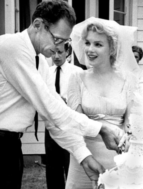 Miller and Marilyn Monroe tie the knot in Westchester County, New York, June 1956