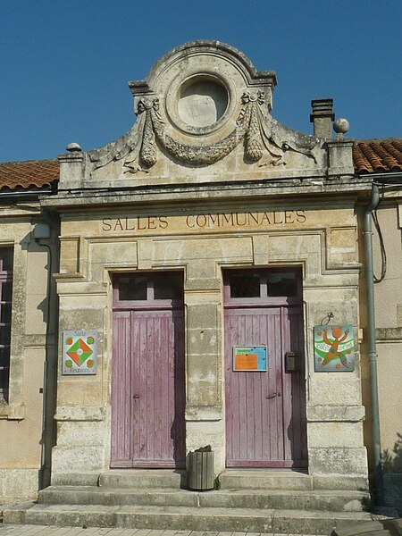 File:Montbron communales.JPG