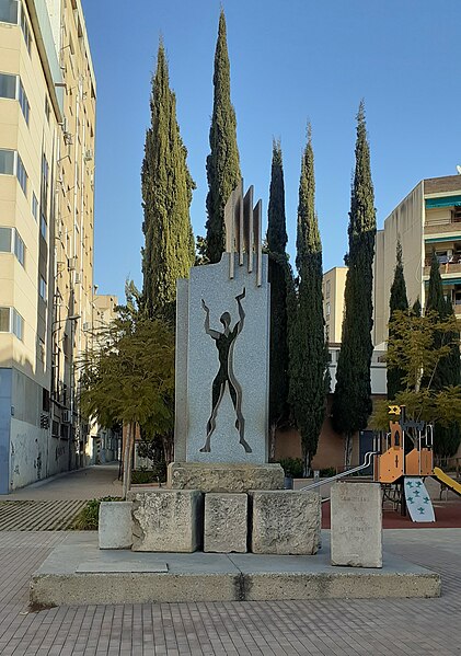 File:Monument a l'11 de setembre - Granollers.jpg