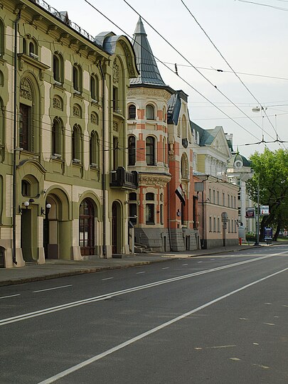 Остоженка. Улица Остоженка. Остоженка Москва. Остоженка дорогая улица. Улица Остоженка 19 Москва.